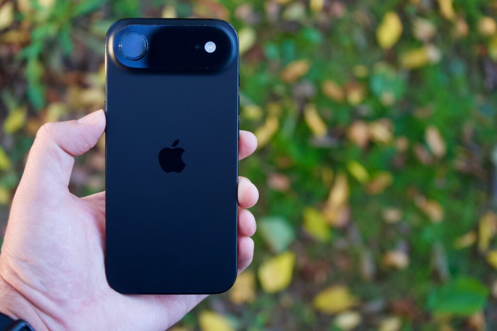 Black iPhone Air